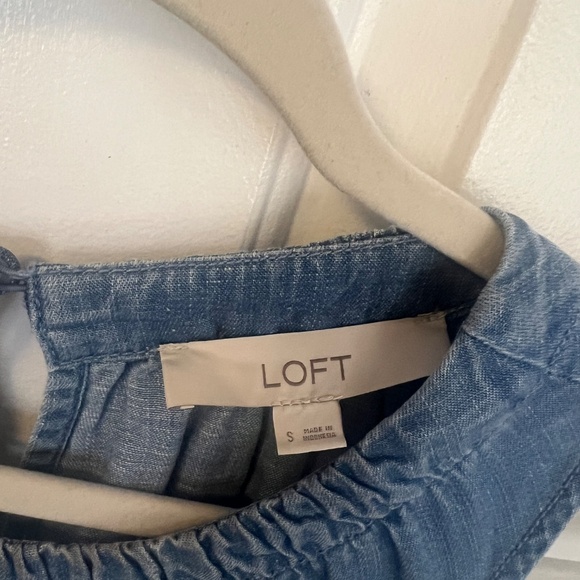 Loft Chambray Dress - Picture 4 of 4